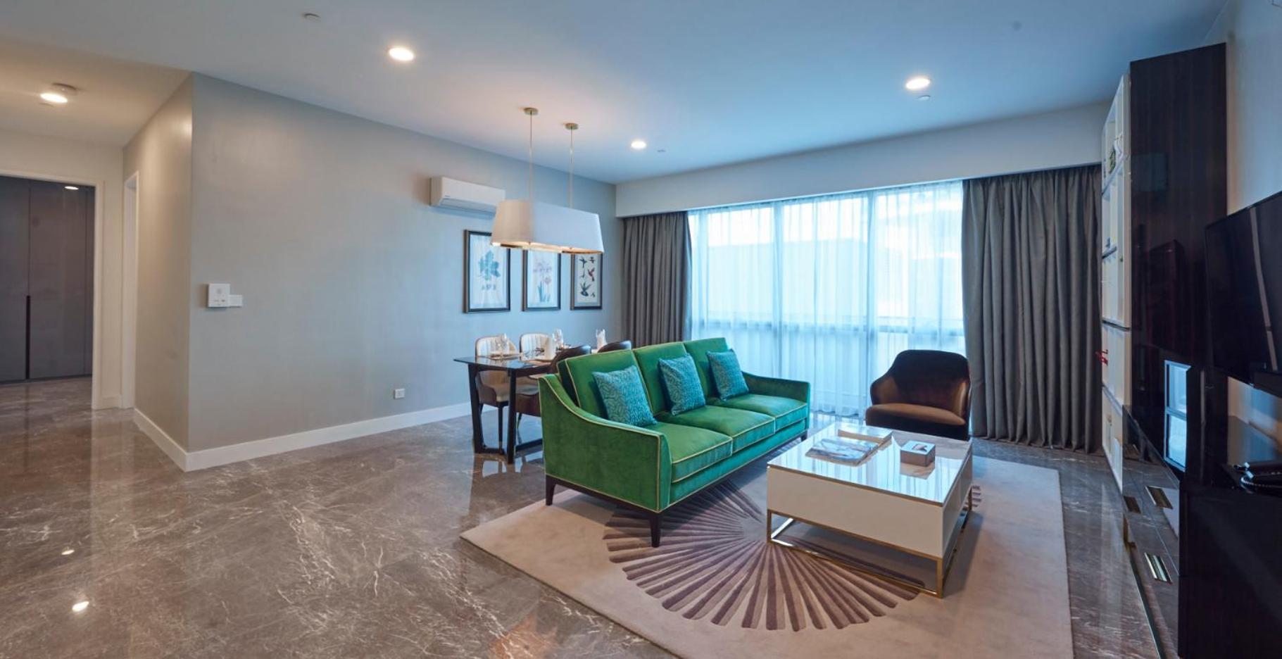 The Face Style Hotel Kuala Lumpur Buitenkant foto A living room in a typical apartment
