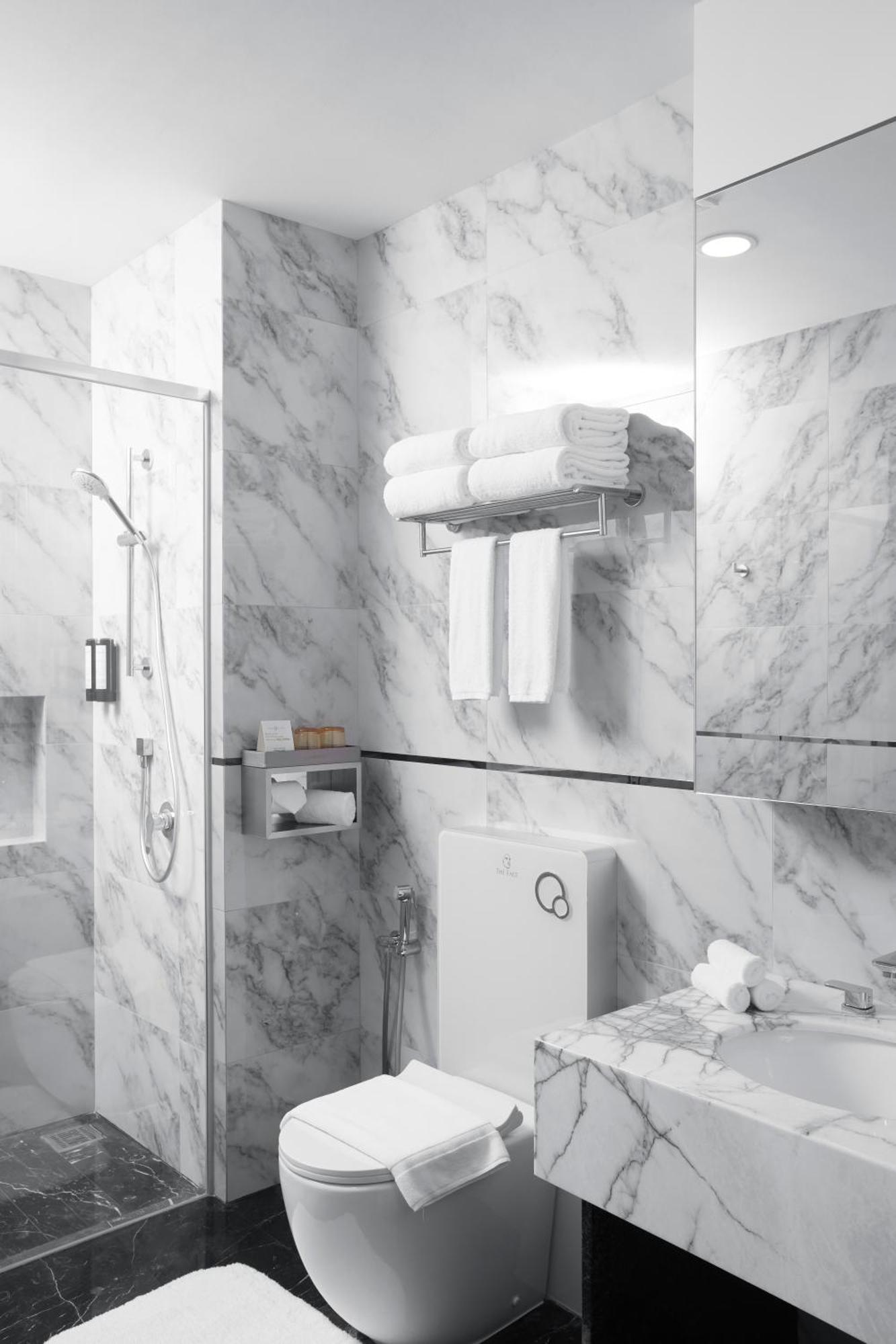 The Face Style Hotel Kuala Lumpur Buitenkant foto Bathroom