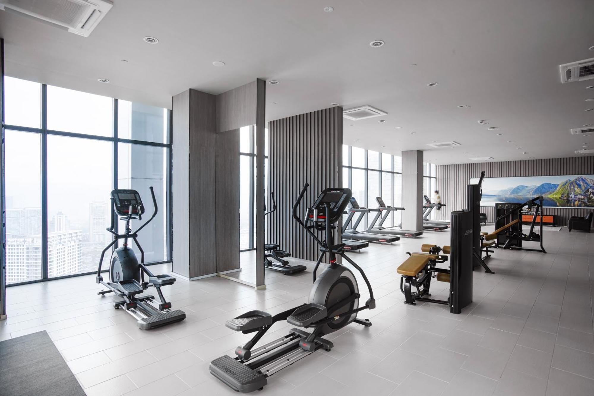 The Face Style Hotel Kuala Lumpur Buitenkant foto A gym in a condominium